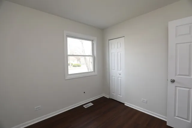 $2,700 | 17306 Peach Grove Lane, Hazel Crest, IL 60429