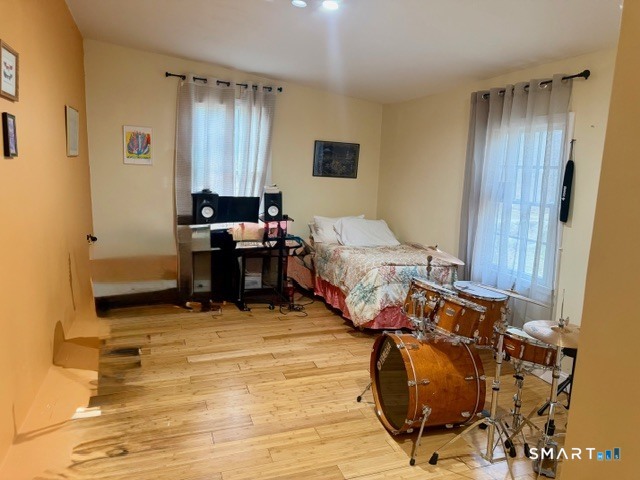 24 North Calvin Road Weston, CT 06883 - Photo 2 of 17