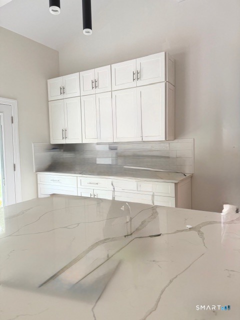 24 North Calvin Road Weston, CT 06883 - Photo 6 of 17