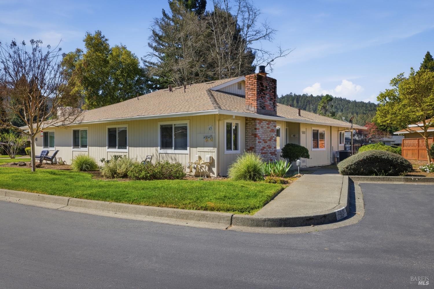 43 Aspen Meadows Circle Santa Rosa, CA 95409 - Photo 2 of 52 Front of home.