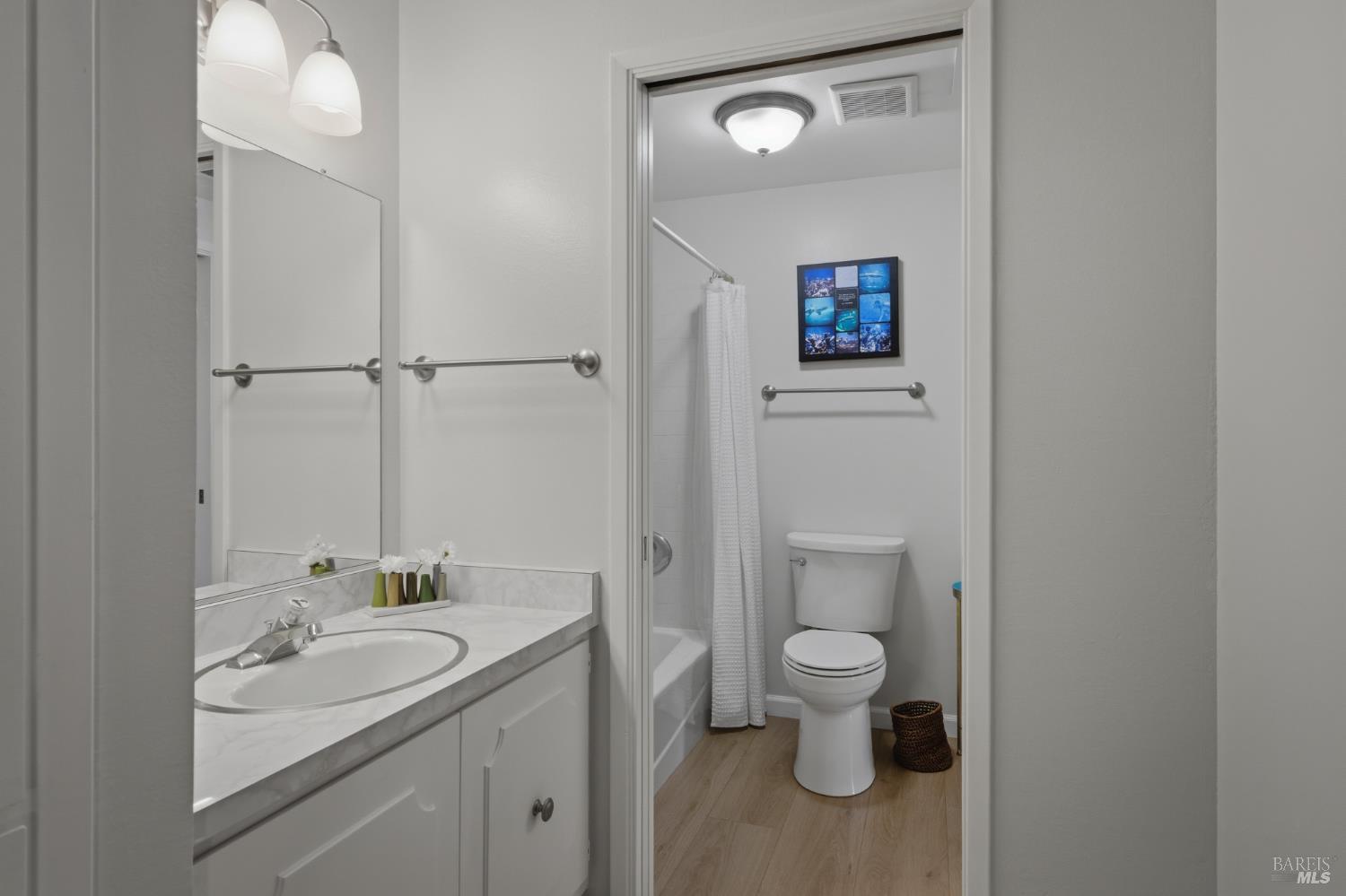 43 Aspen Meadows Circle Santa Rosa, CA 95409 - Photo 31 of 52 Second Vanity.