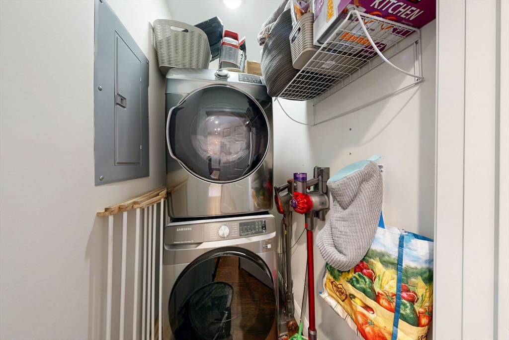 38 Pearl Street, Unit 3 Everett, MA 02149 - Photo 12 of 14 a utility room with dryer and washer