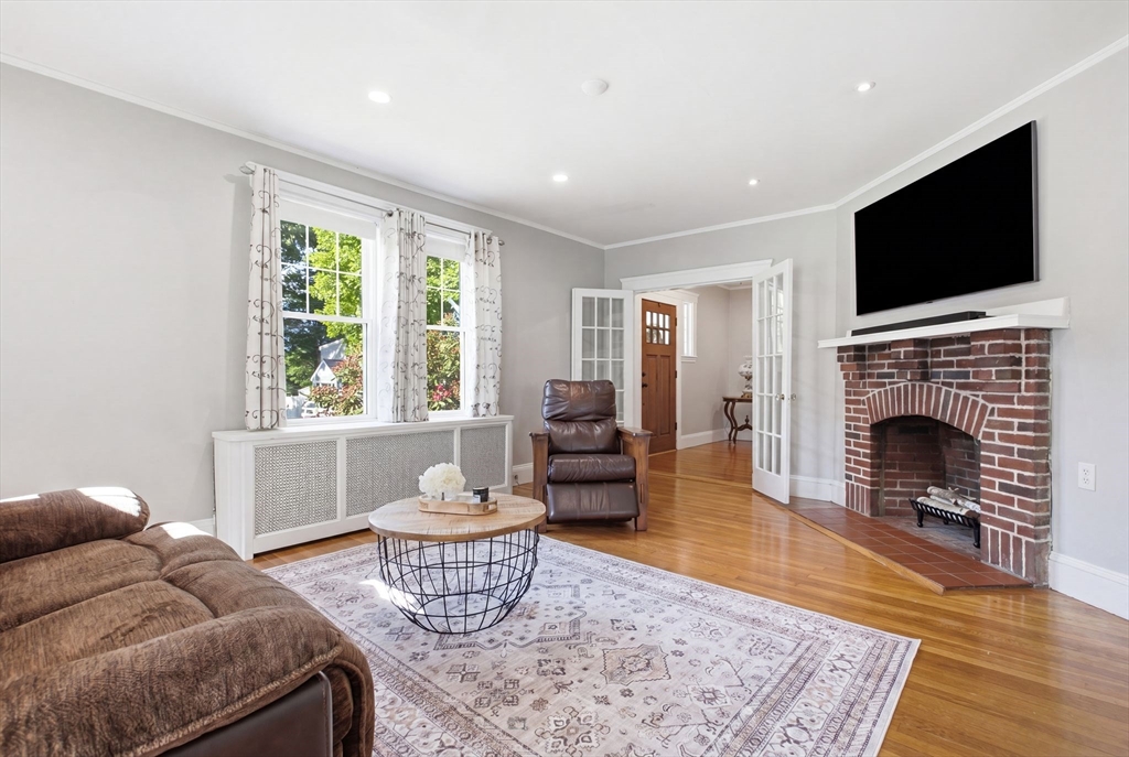 79 Orange Street Reading, MA 01867 - Photo 11 of 42