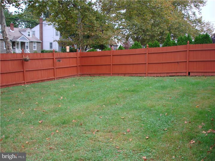 324 East Mill Road Maple Shade, NJ 08052 - Photo 22 of 25 Back Yard