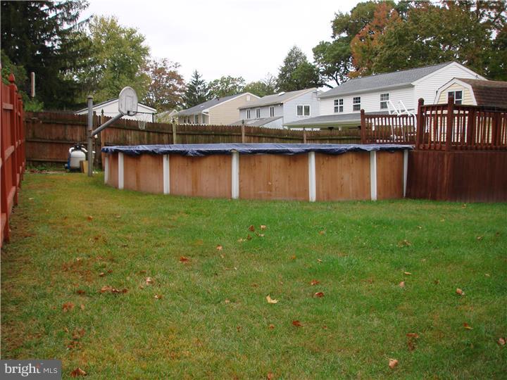 324 East Mill Road Maple Shade, NJ 08052 - Photo 24 of 25 Pool