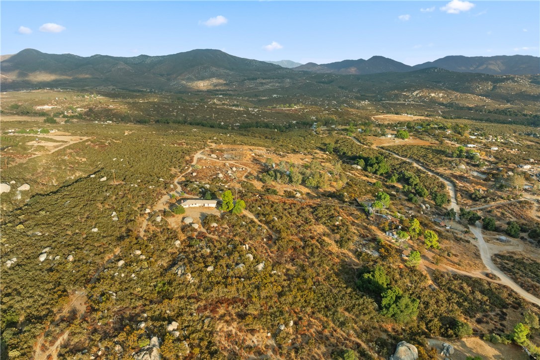 44155 Norma Lane Hemet, CA 92544 - Photo 15 of 49