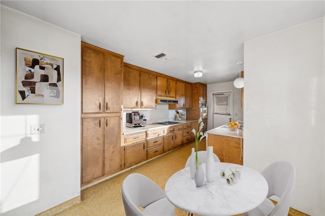 44155 Norma Lane Hemet, CA 92544 - Photo 3 of 49