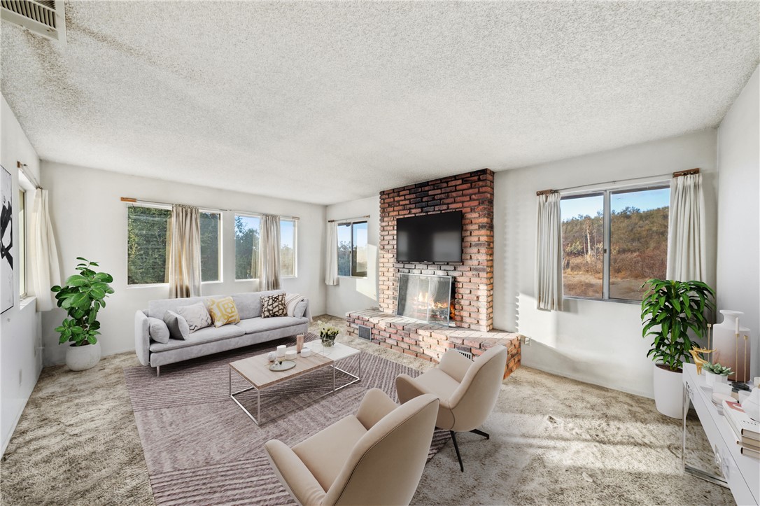 44155 Norma Lane Hemet, CA 92544 - Photo 4 of 49