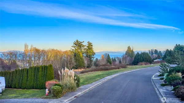 $174,900 | 19 Whalen Drive, Point Roberts, WA 98281