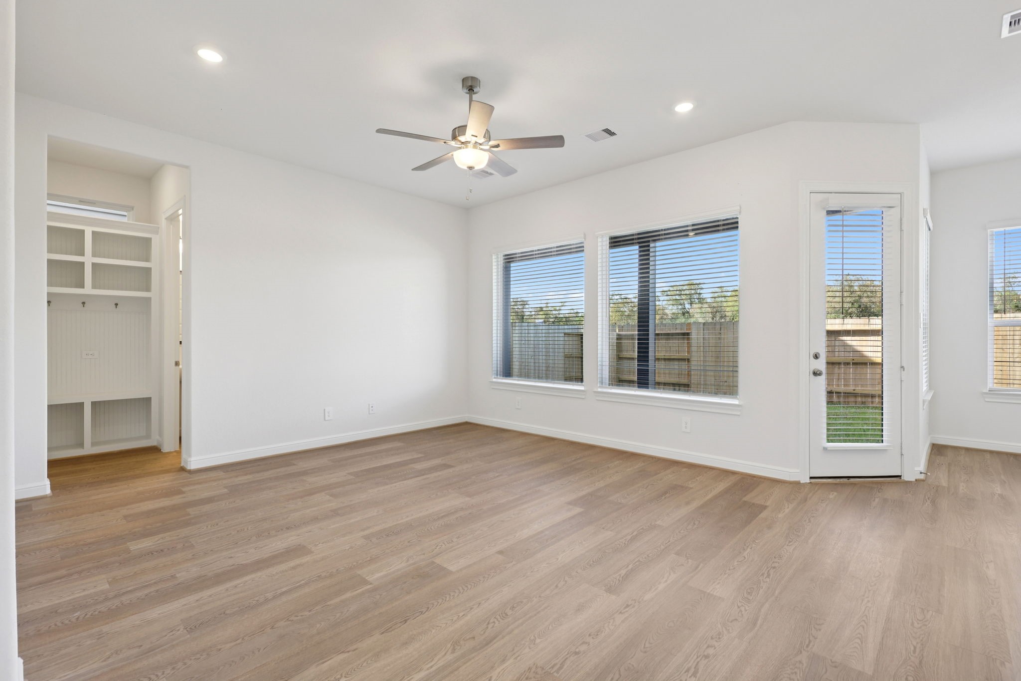 715 Topwater Trail Kemah, TX 77565 - Photo 3 of 34