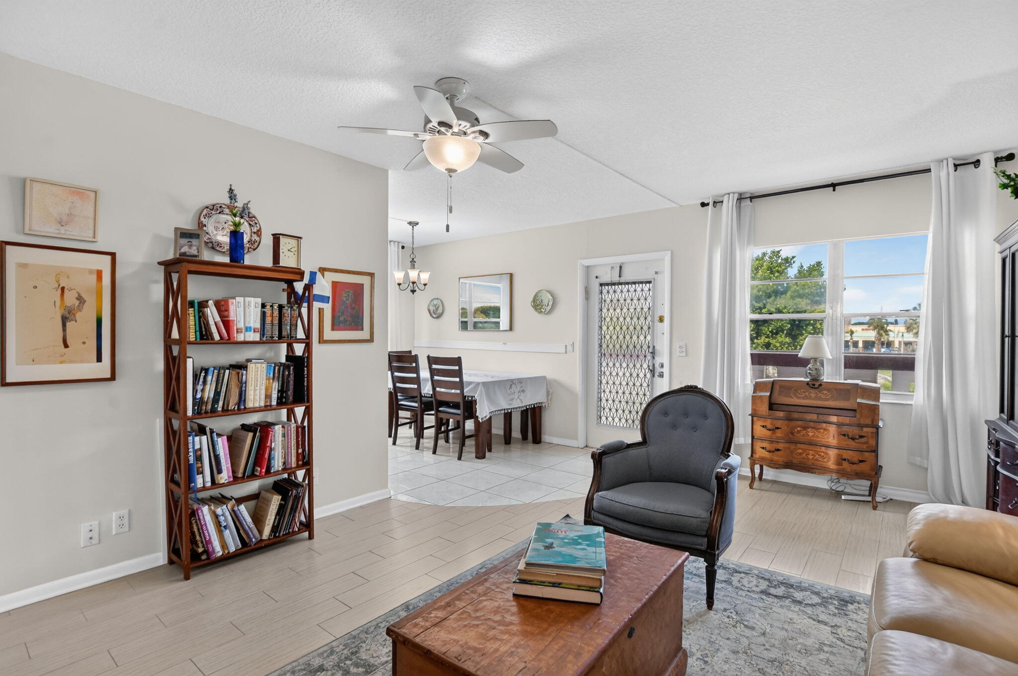 28 Brighton A, Unit 28 Boca Raton, FL 33434 - Photo 5 of 80 5-web-or-mls-DSC_1635