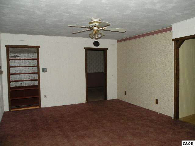 643 Richardson Road Owosso, MI 48867 - Photo 3 of 7 41041-2.JPG