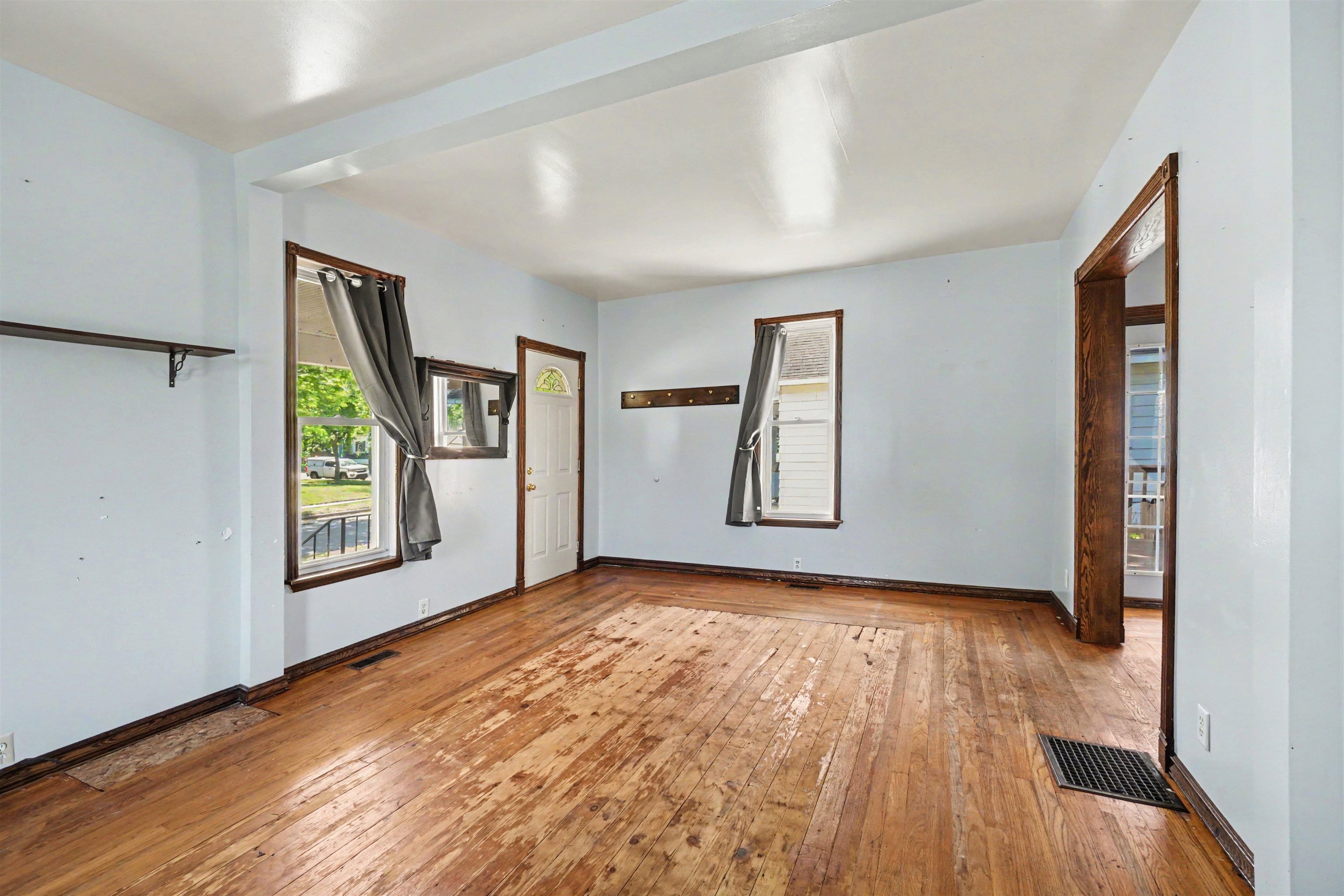 716 Webster Street Bay City, MI 48708 - Photo 4 of 19