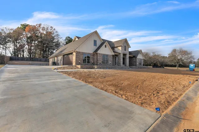 $600,800 | 16927 Sawyer Way, Lindale, TX 75771