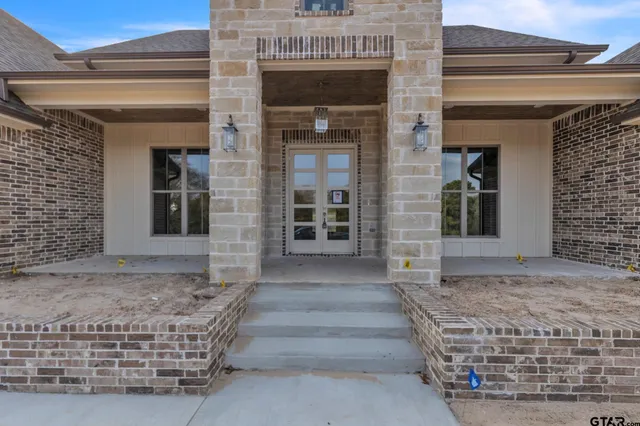$600,800 | 16927 Sawyer Way, Lindale, TX 75771