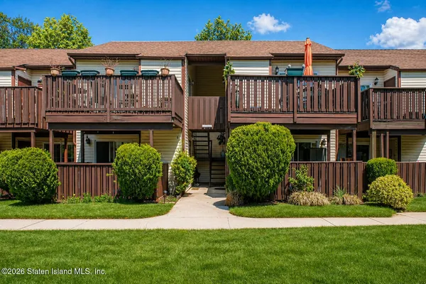 $429,000 | 64 Nancy Court | Great Kills