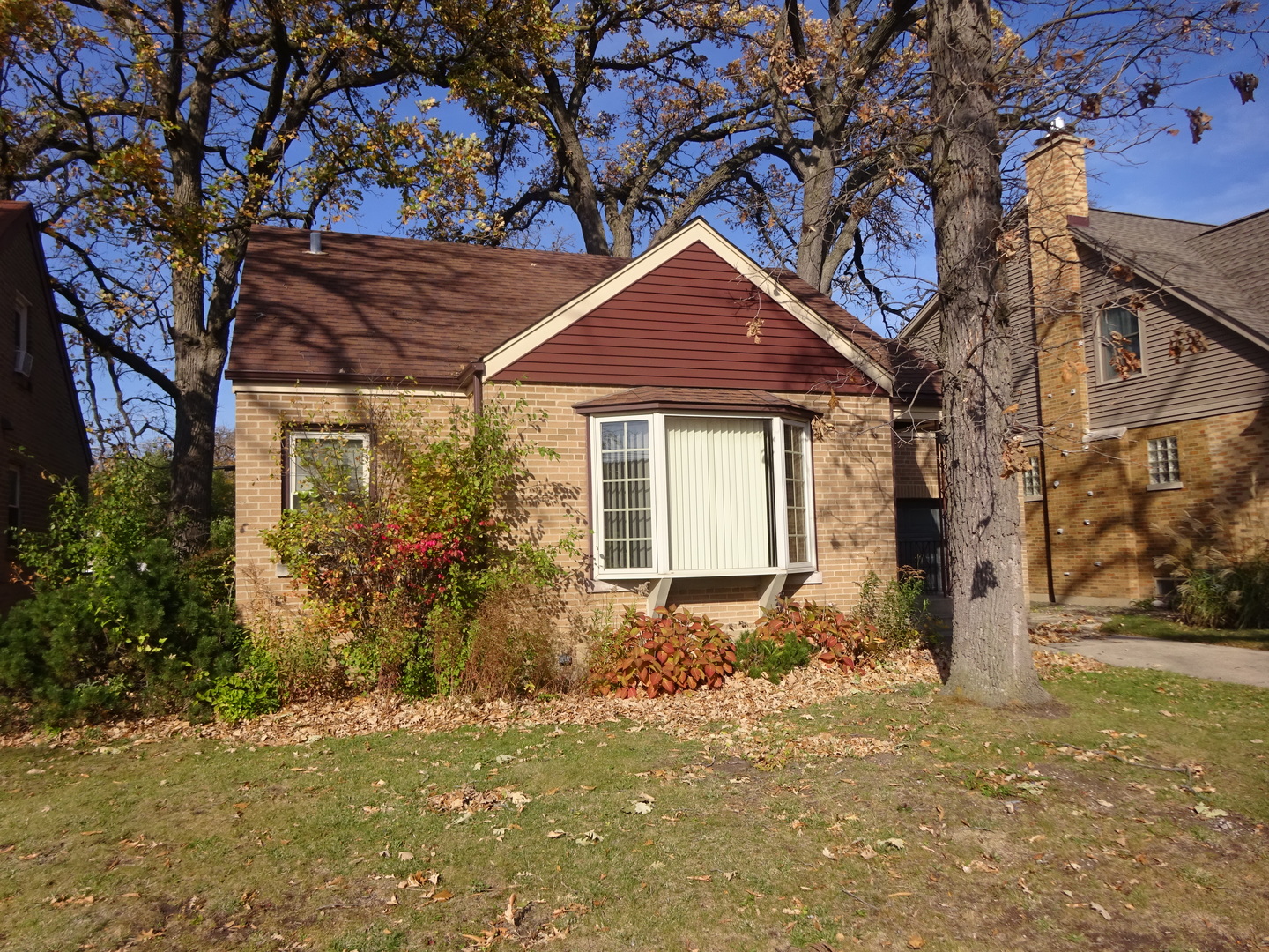 812 Seeley Avenue Park Ridge, IL 60068 - Photo 1 of 24 Gallery Image 1