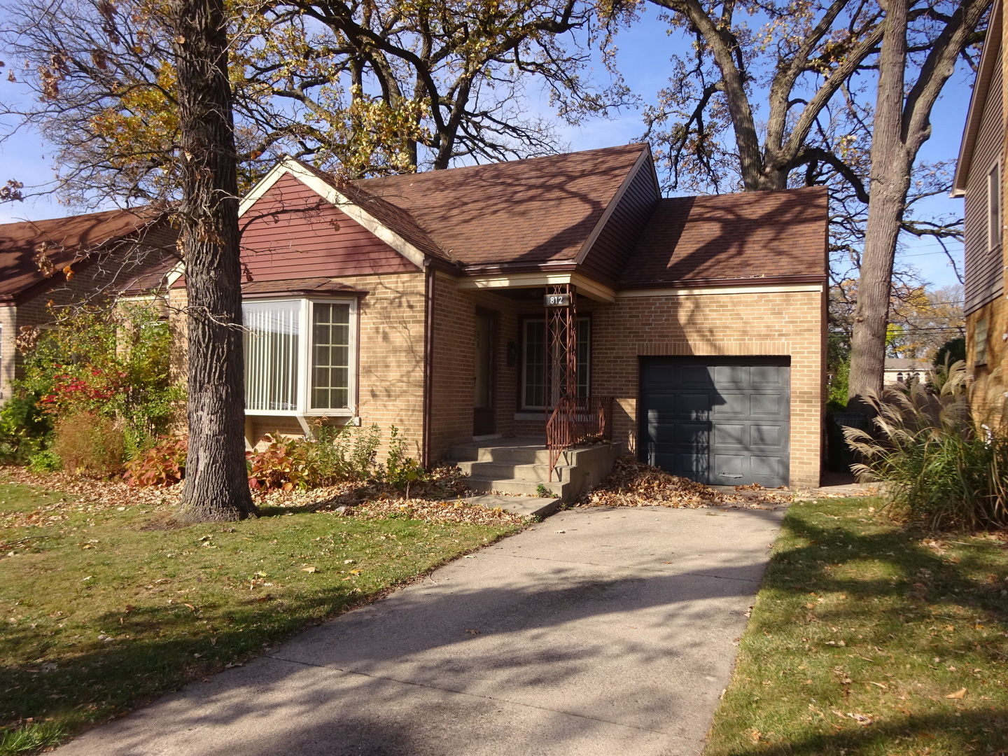 812 Seeley Avenue Park Ridge, IL 60068 - Photo 2 of 24 Gallery Image 2