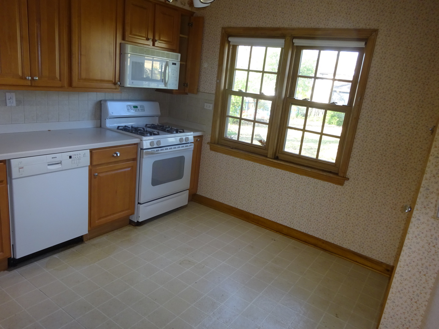 812 Seeley Avenue Park Ridge, IL 60068 - Photo 7 of 24 Gallery Image 7