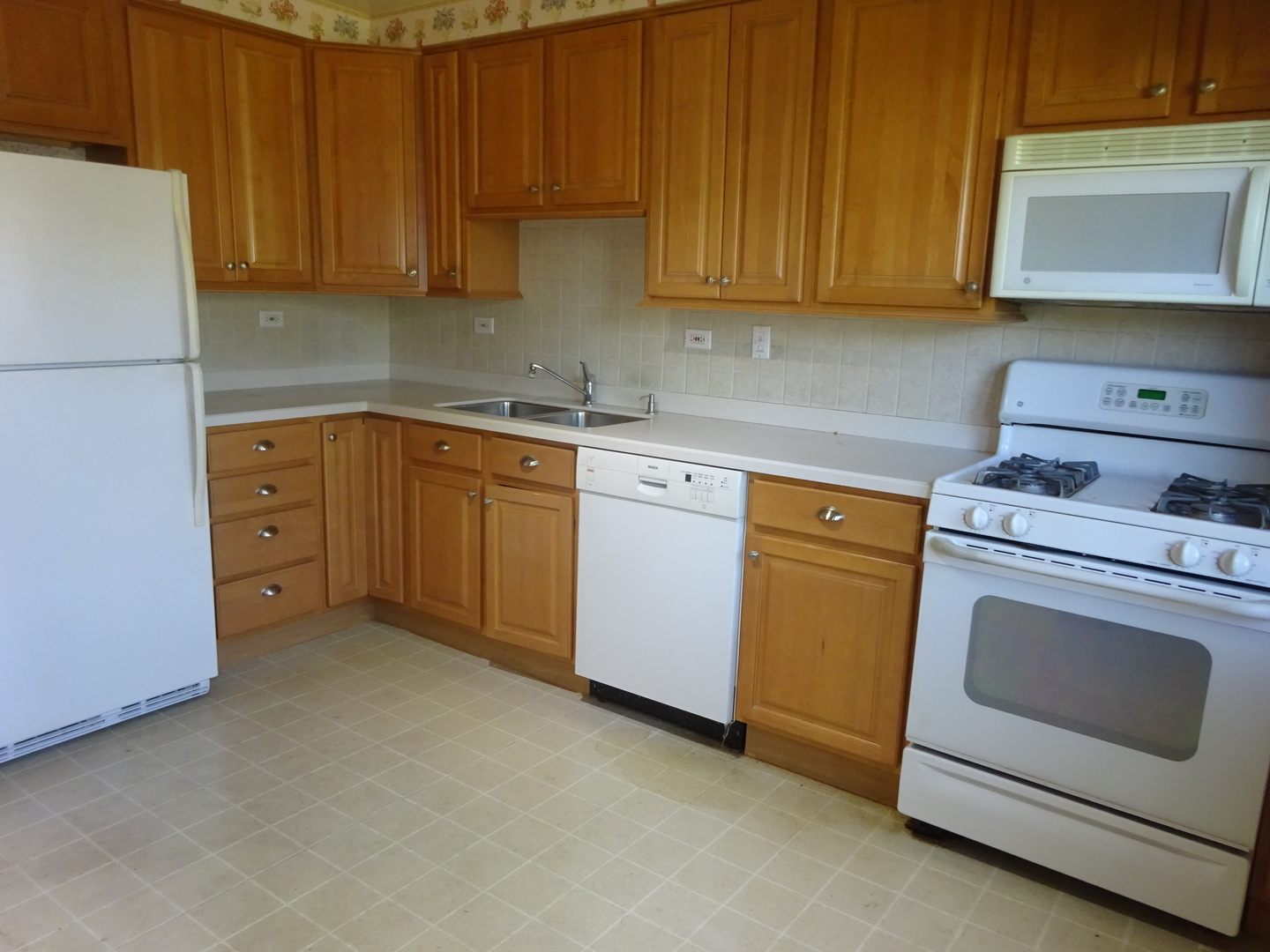 812 Seeley Avenue Park Ridge, IL 60068 - Photo 8 of 24 Gallery Image 8