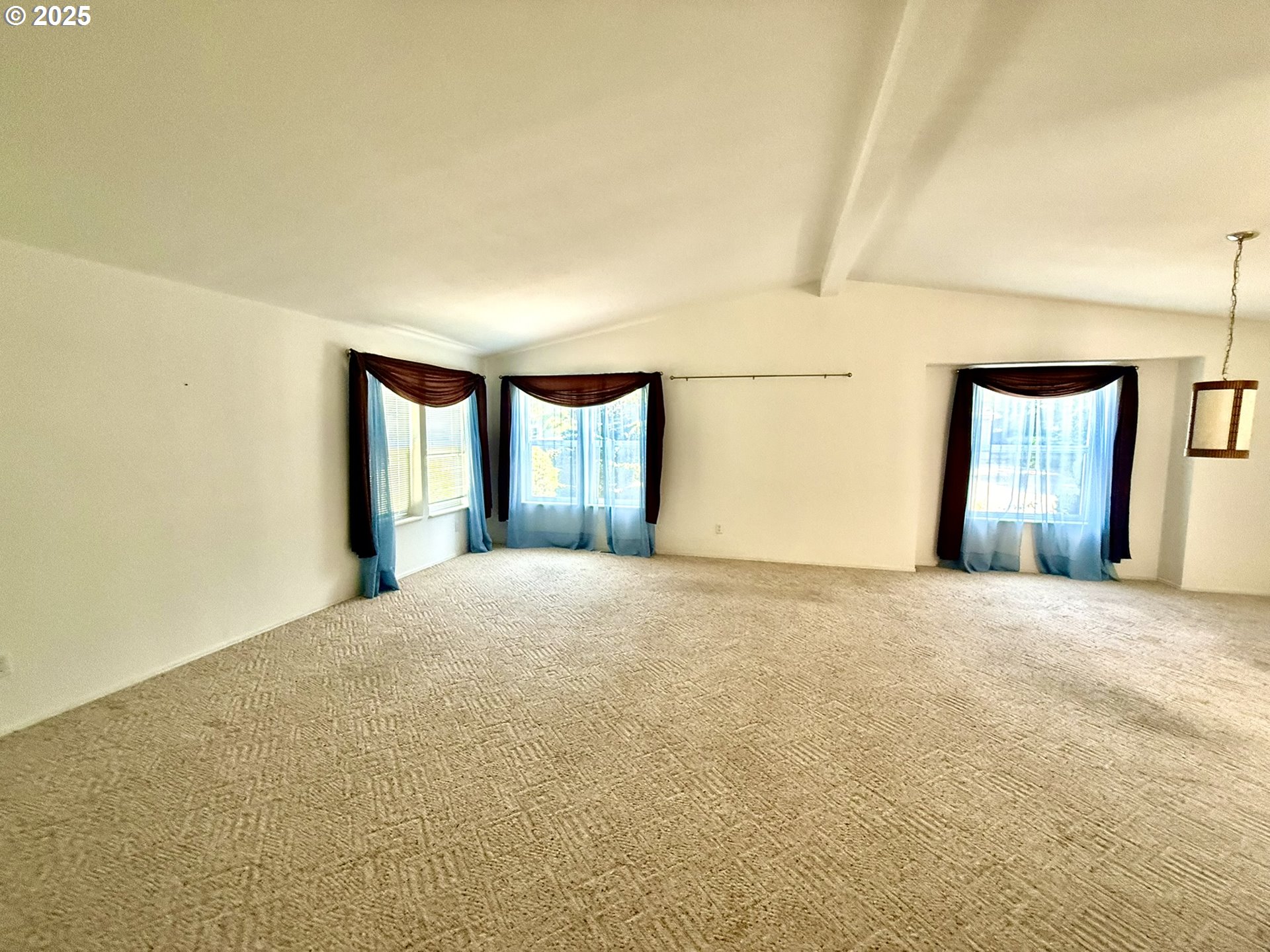 507 Robin Lane Florence, OR 97439 - Photo 7 of 33