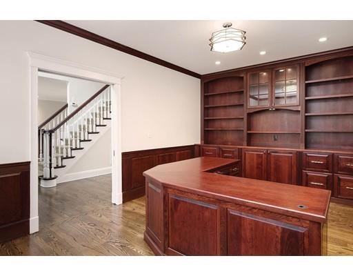 22 Beresford Road Brookline, MA 02467 - Photo 4 of 17