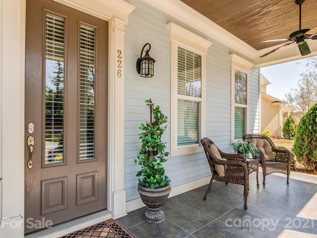 226 Crowded Roots Road Fort Mill, SC 29715 - Photo 2 of 38 Gallery Image 2
