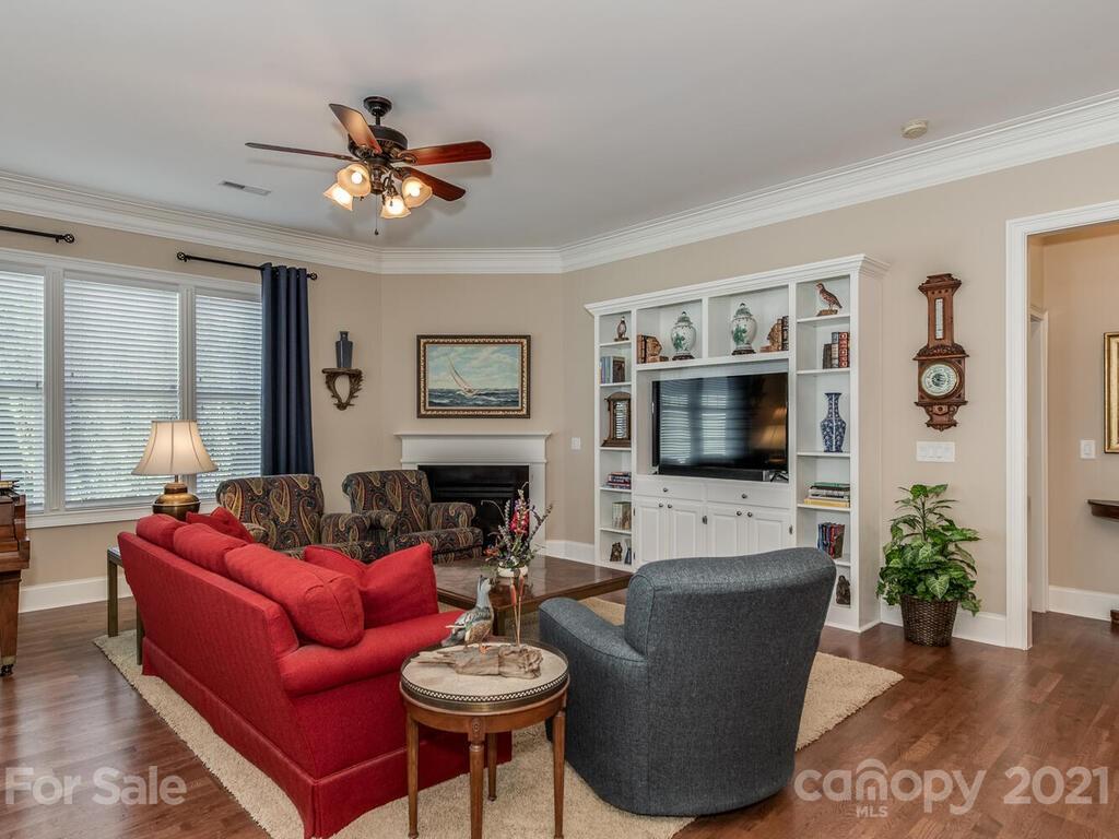 226 Crowded Roots Road Fort Mill, SC 29715 - Photo 10 of 38 Gallery Image 10