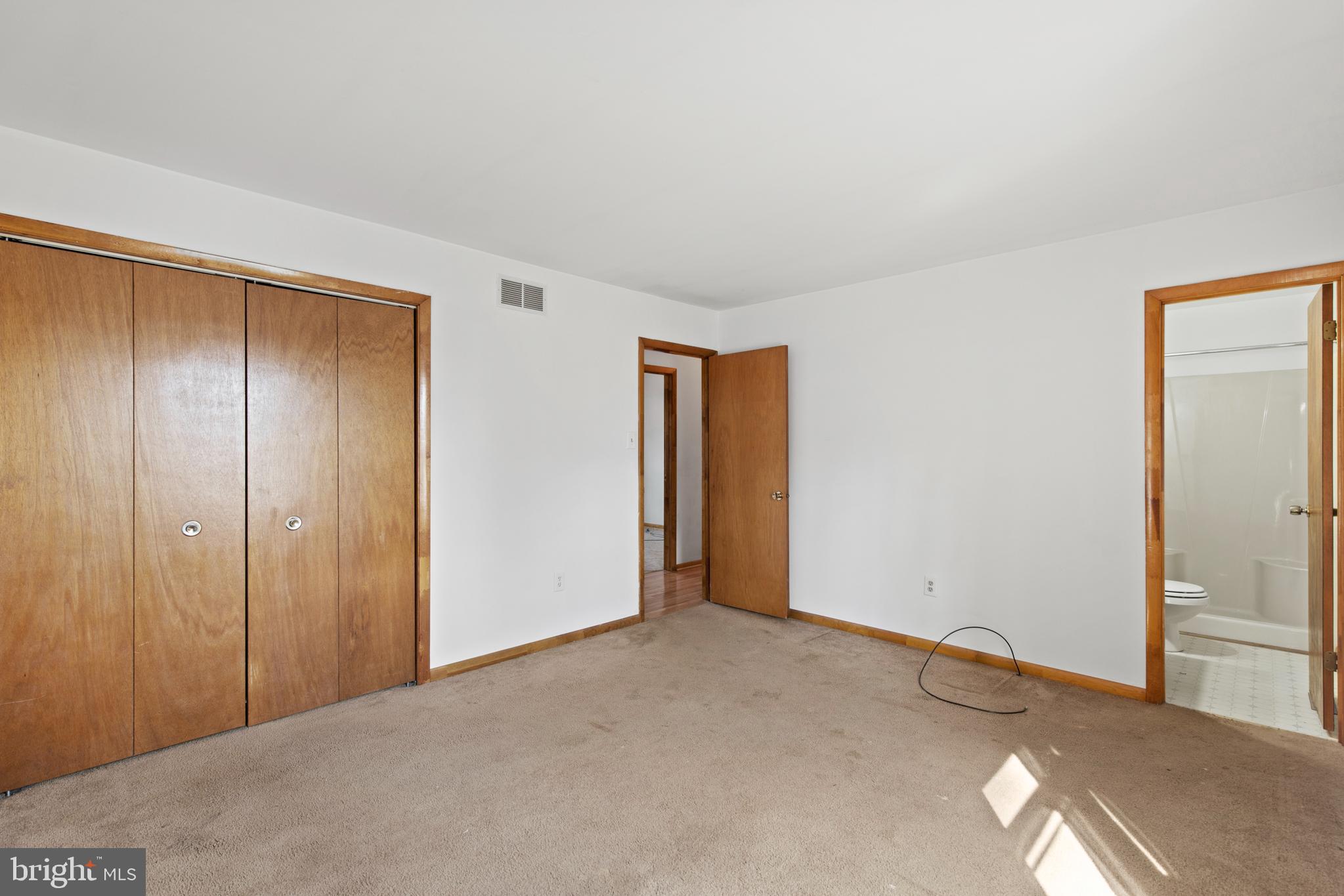 3999 North Stone Road Taneytown, MD 21787 - Photo 12 of 26 Owners bedroom
