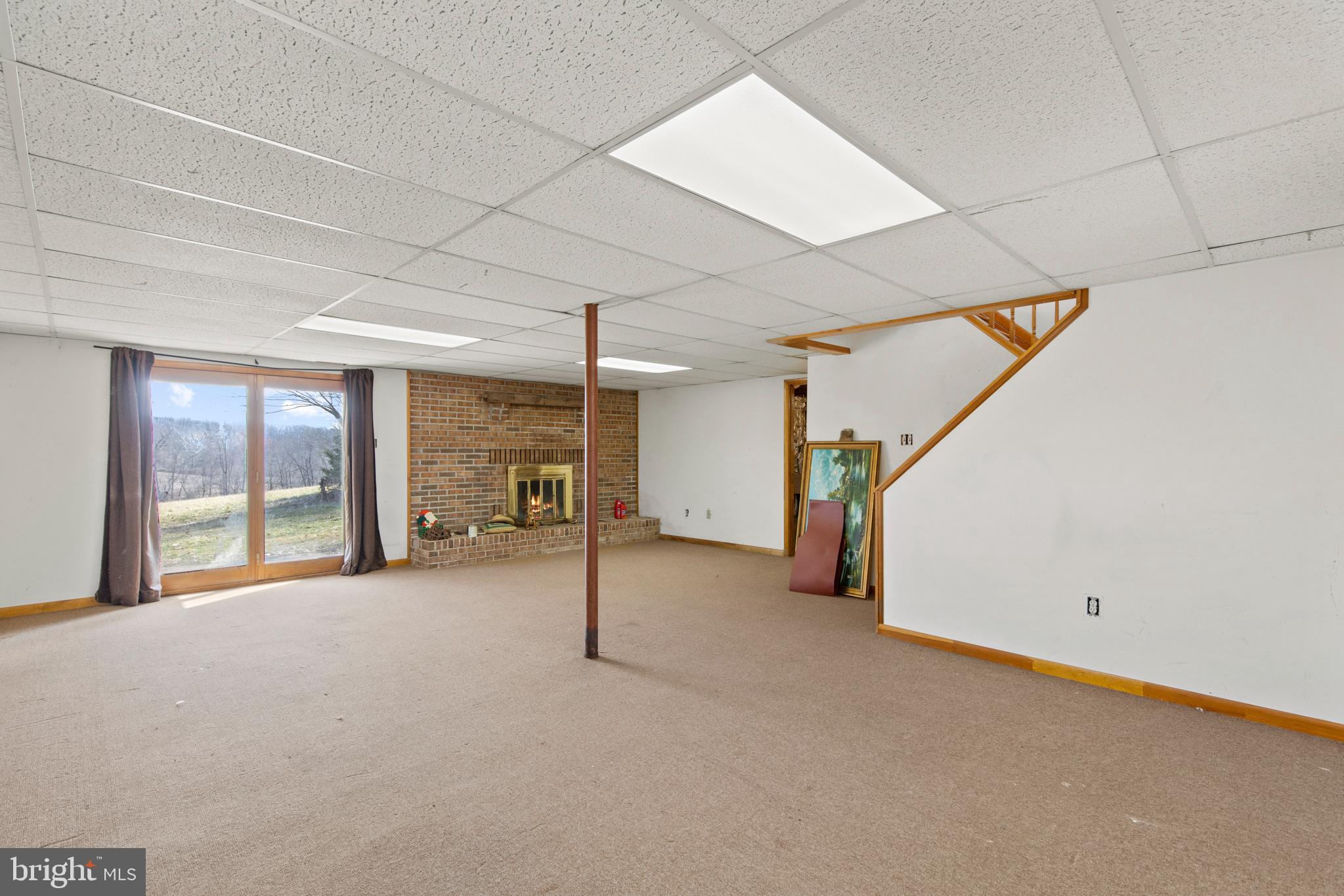 3999 North Stone Road Taneytown, MD 21787 - Photo 20 of 26 Family Room