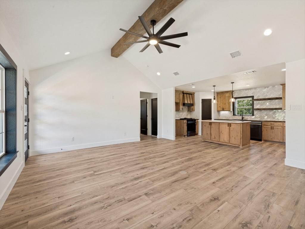 200 Rolling Ranch Boulevard Alvord, TX 76225 - Photo 8 of 26