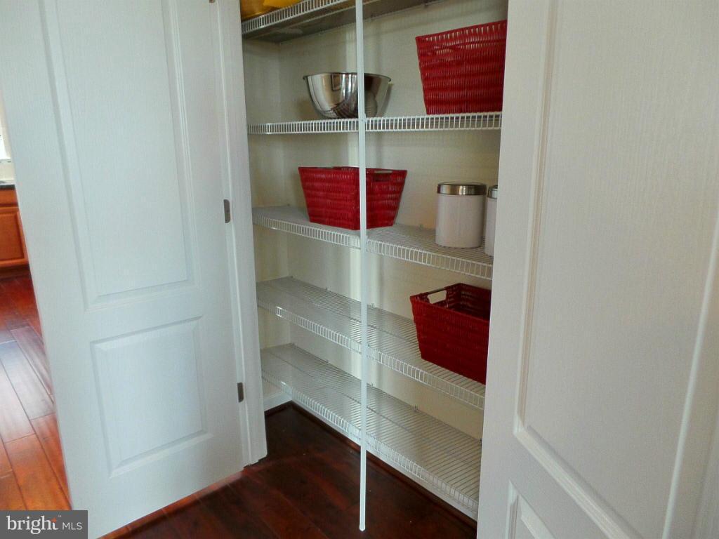 7960 Blue Stream Drive Elkridge, MD 21075 - Photo 10 of 23 Kitchen