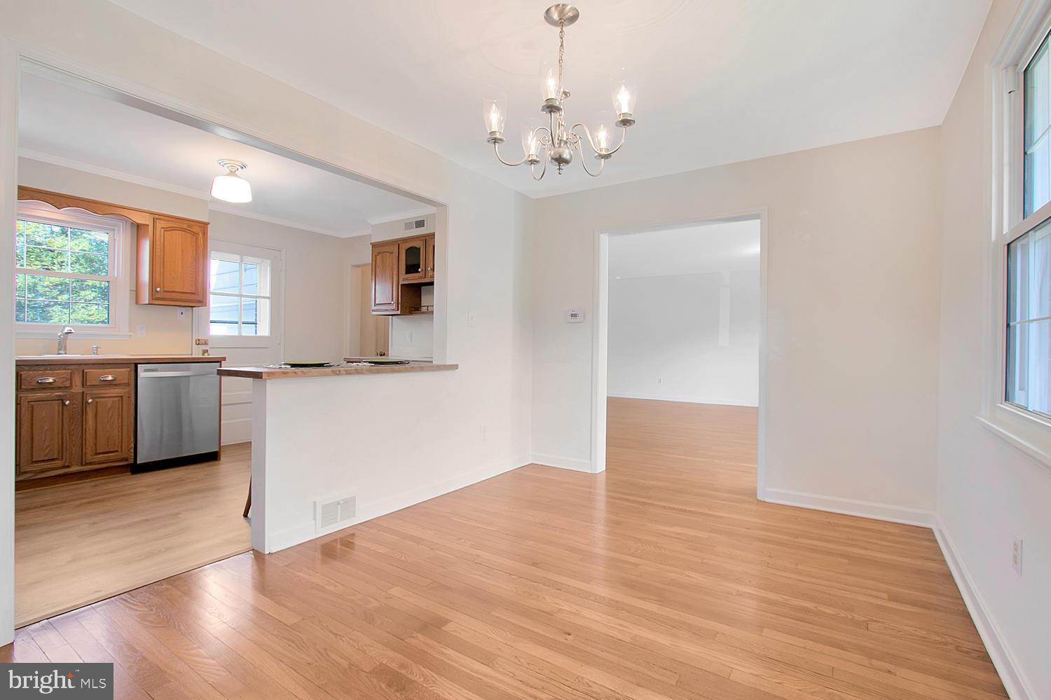 2206 Thomas Road Wilmington, DE 19803 - Photo 6 of 23 Spacious dining area open to kitchen.