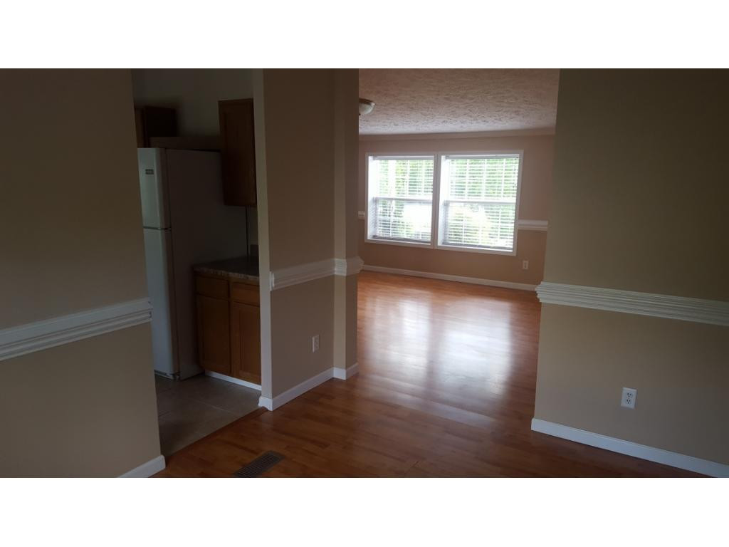 305 Stage Road Kingsport, TN 37664 - Photo 20 of 27 Photo 20