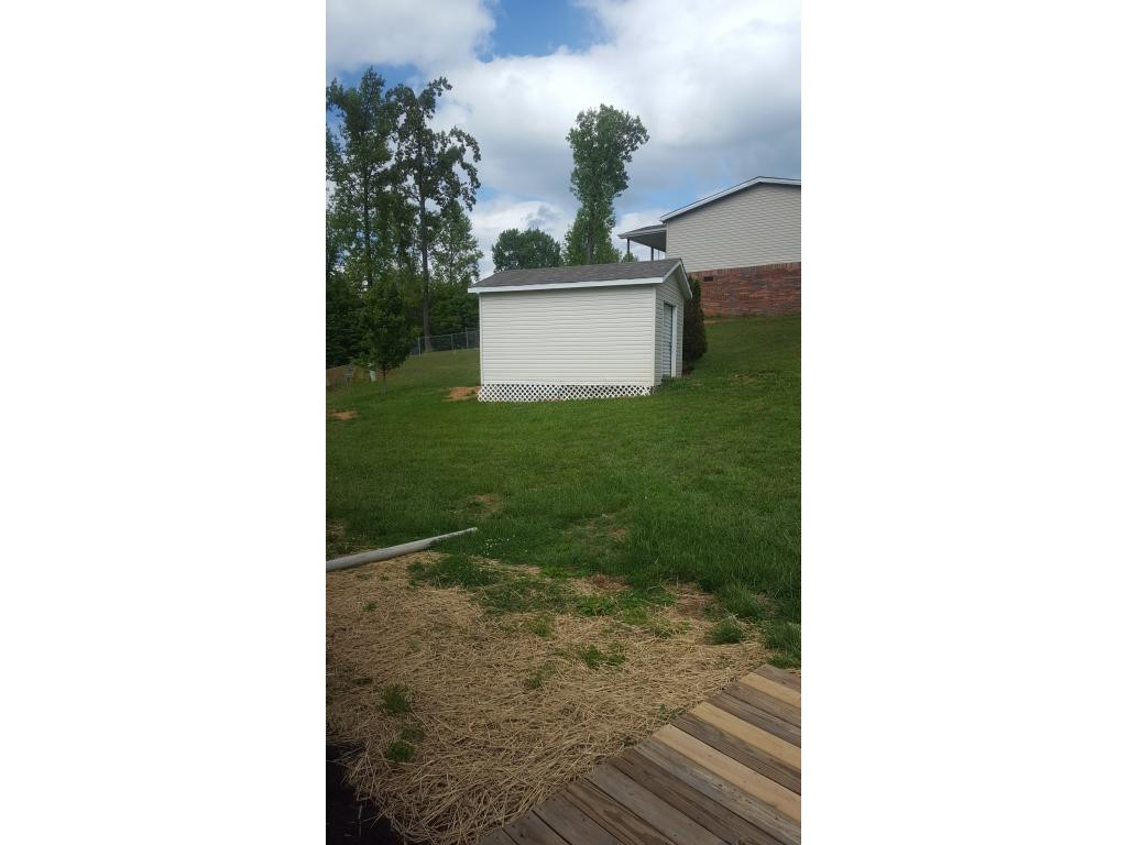 305 Stage Road Kingsport, TN 37664 - Photo 2 of 27 Photo 2