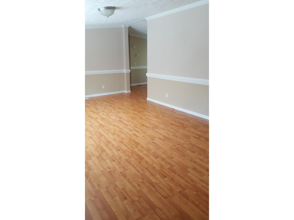 305 Stage Road Kingsport, TN 37664 - Photo 8 of 27 Photo 8