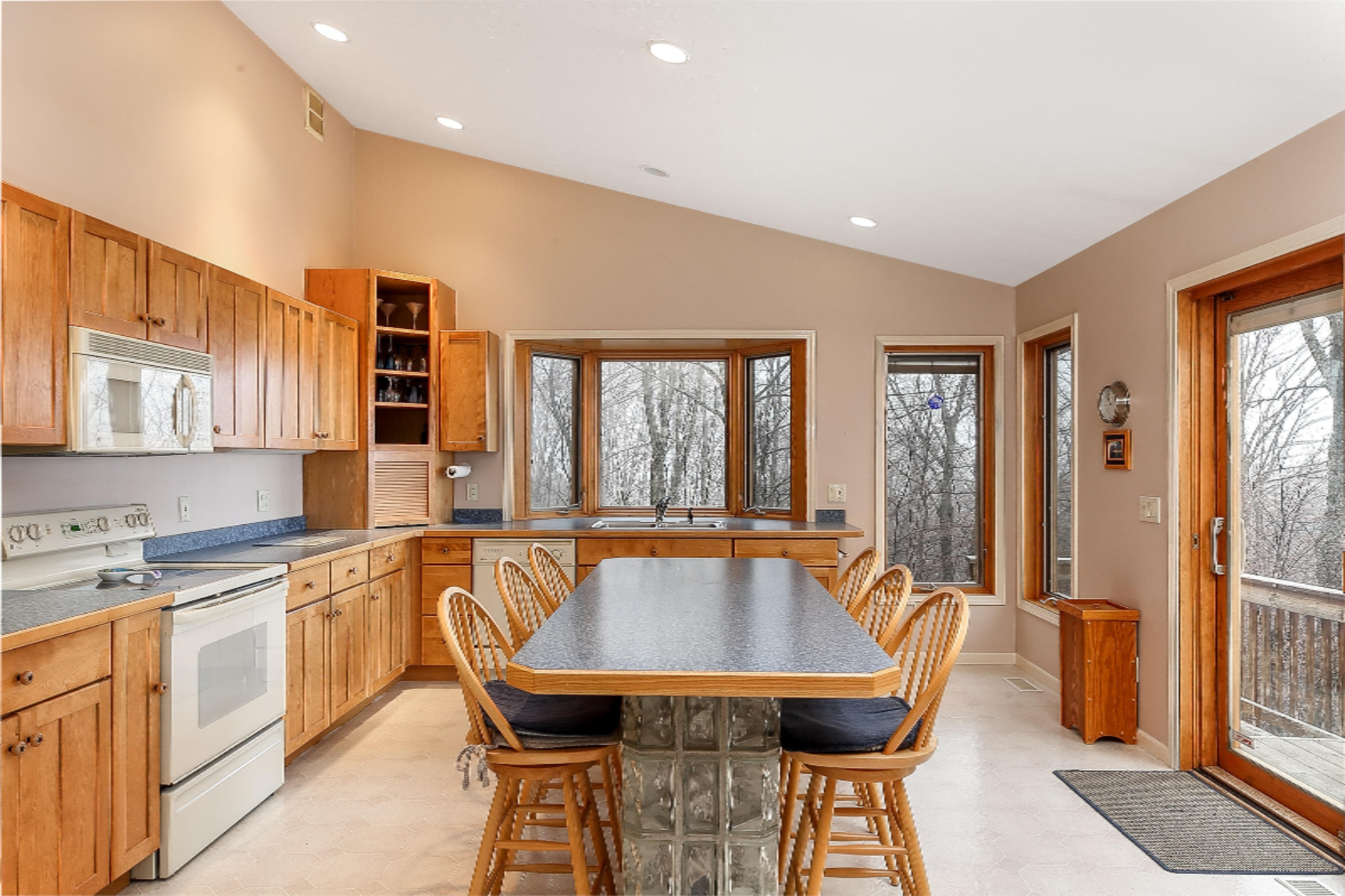 10677 Fredrickson Road Empire, MI 49630 - Photo 8 of 19 10