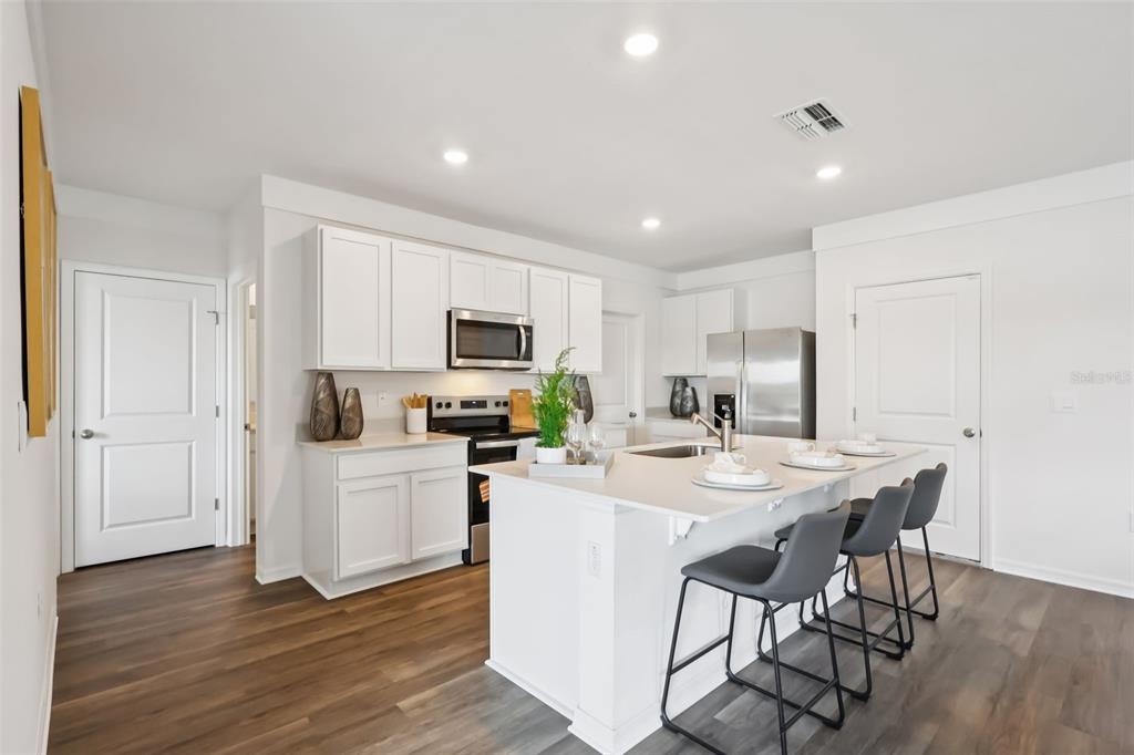 3449 Nettle Loop Tavares, FL 32778 - Photo 10 of 21