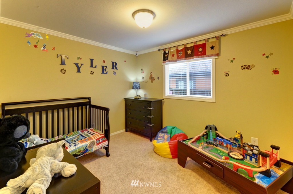 20919 Elberta Road Lynnwood, WA 98036 - Photo 10 of 21 Gallery Image 10