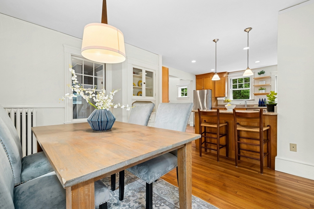 22 Grant Street Lexington, MA 02420 - Photo 8 of 37