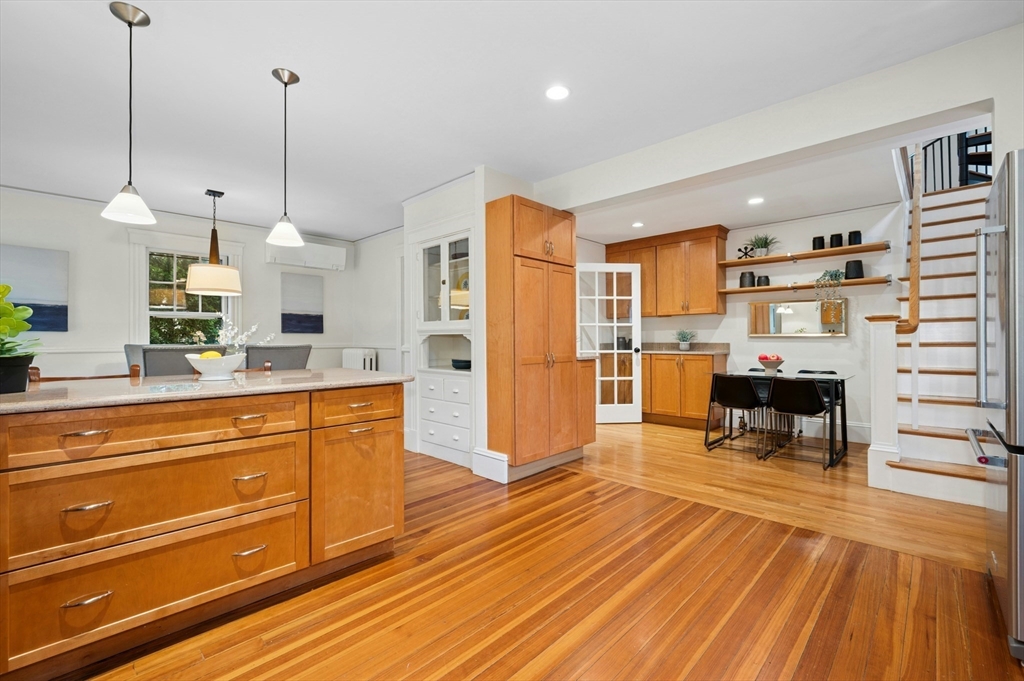22 Grant Street Lexington, MA 02420 - Photo 10 of 37