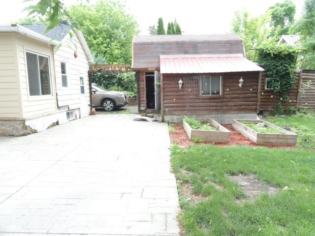 318 North 3rd Street Fort Atkinson, WI 53538 - Photo 3 of 48