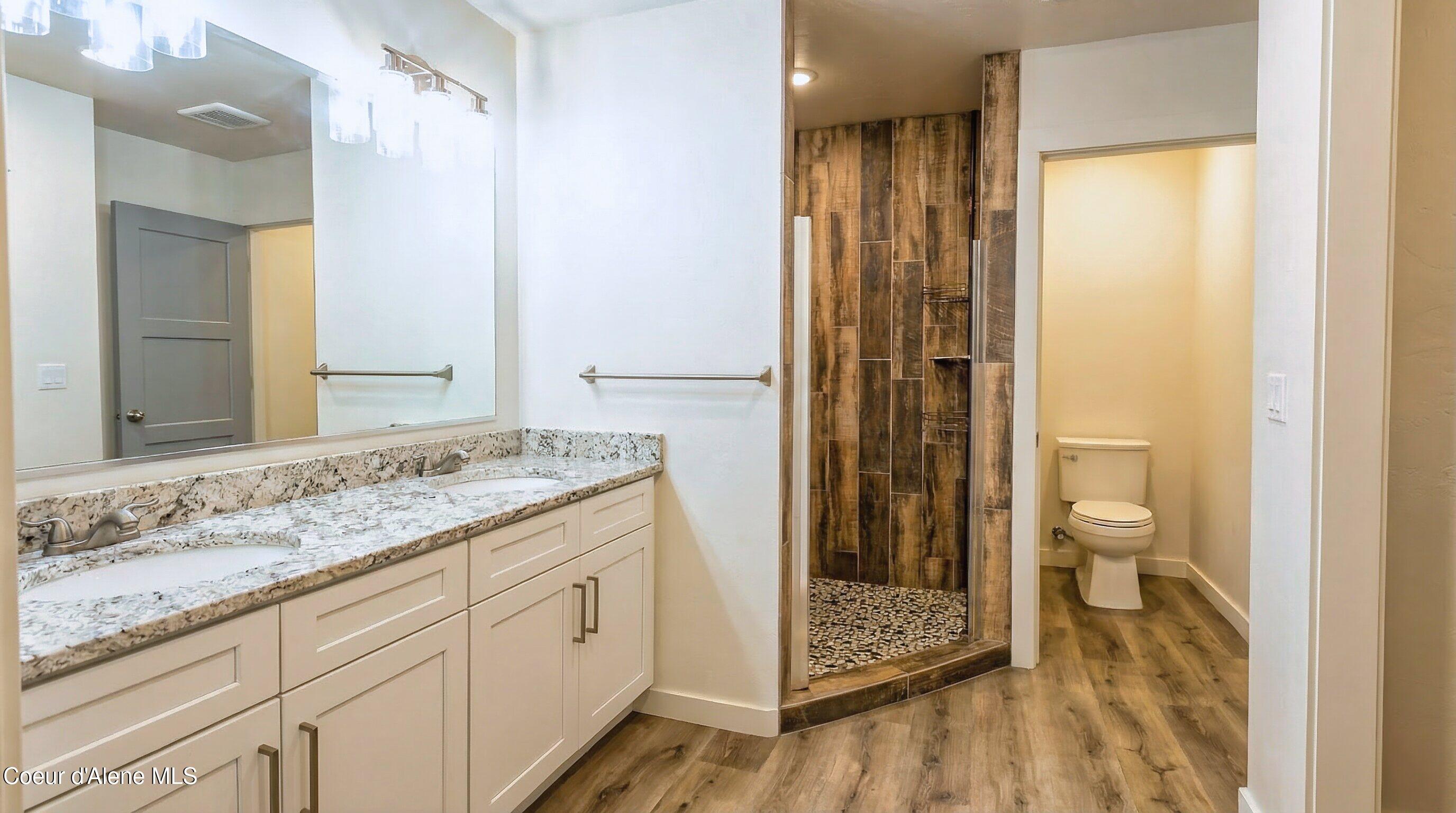 389 Hardy Loop Bonners Ferry, ID 83805 - Photo 10 of 18 Master Bath