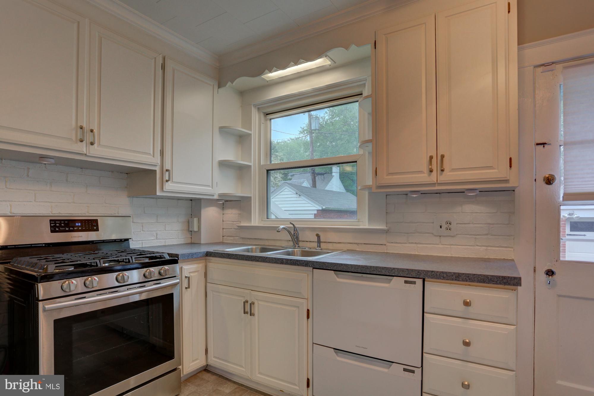 828 Pleasure Road Lancaster, PA 17601 - Photo 12 of 29 Gallery Image 12