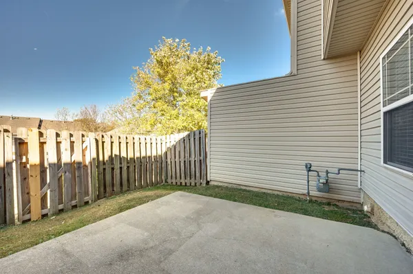$1,900 | 735 Tulip Grove Road, Unit 302, Hermitage, TN 37076