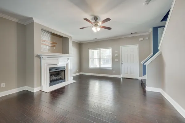 $1,900 | 735 Tulip Grove Road, Unit 302, Hermitage, TN 37076