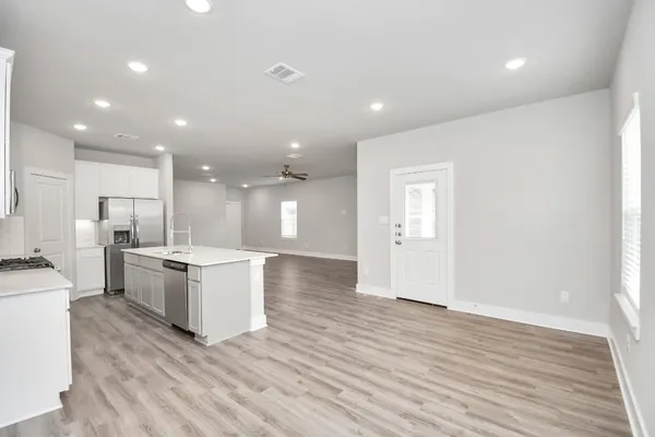 $3,125 | 21047 Bay Vlg Drive, Unit A, Cypress, TX 77433