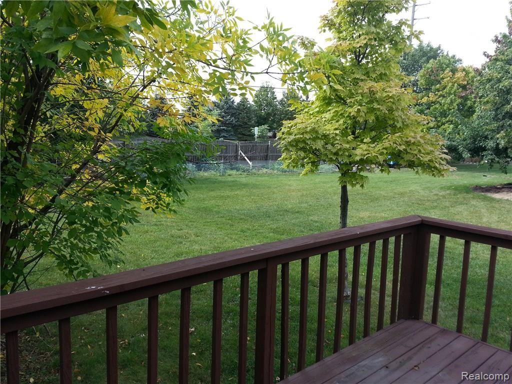 1958 Rector Court Canton, MI 48188 - Photo 28 of 29 20170909_152055.jpg