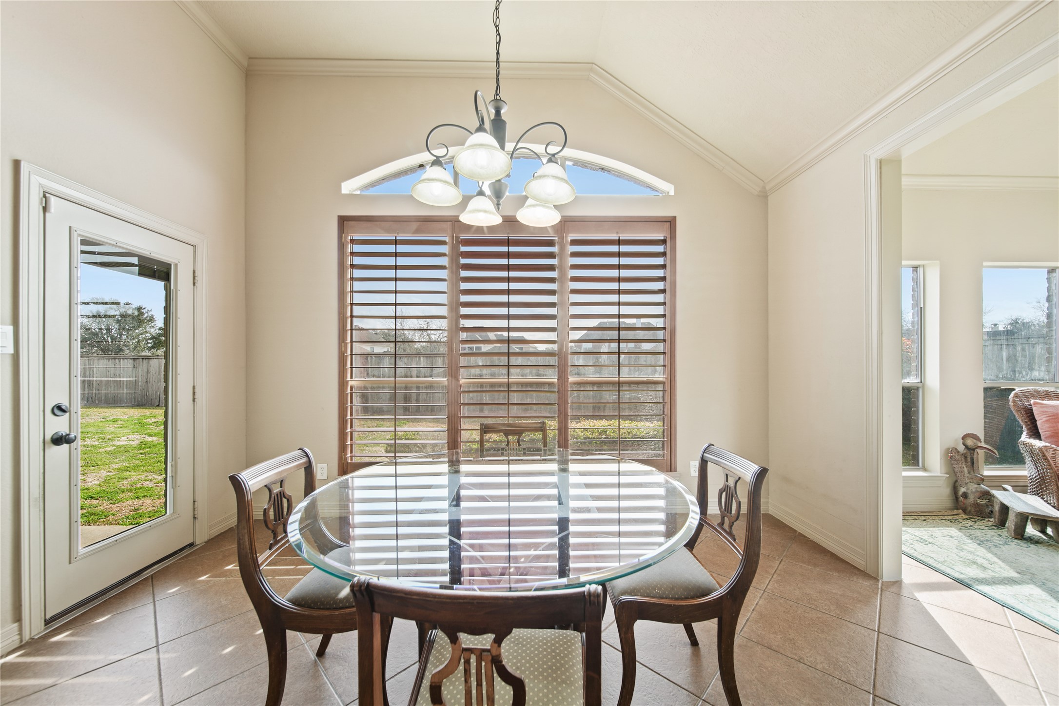 3414 Rue Orleans Missouri City, TX 77459 - Photo 24 of 46 a view of a dining room with furniture window and outside view
