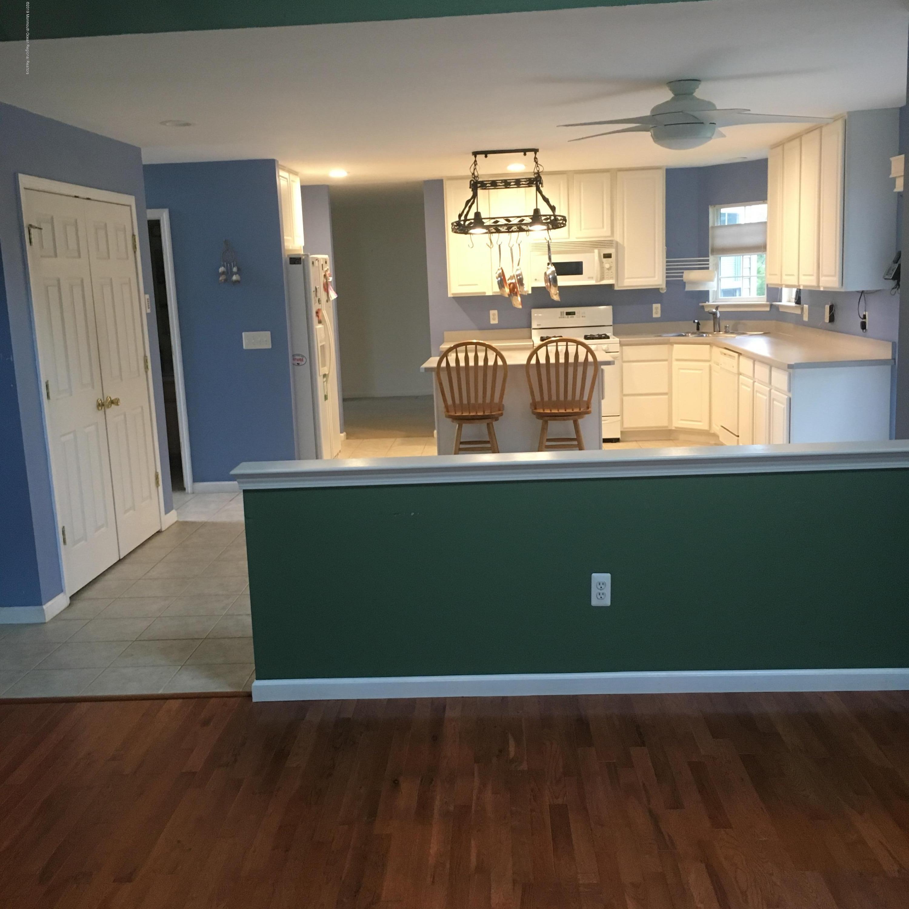 136 Barracuda Road Manahawkin, NJ 08050 - Photo 3 of 35 9D878211-6506-4533-9B0B-C13CCF75F914